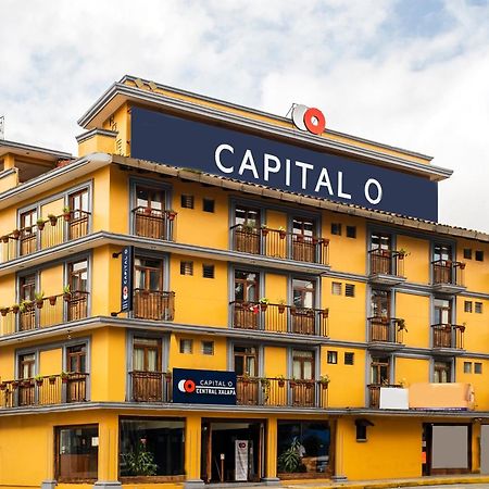 Capital O Hotel Central, ハラパ エクステリア 写真