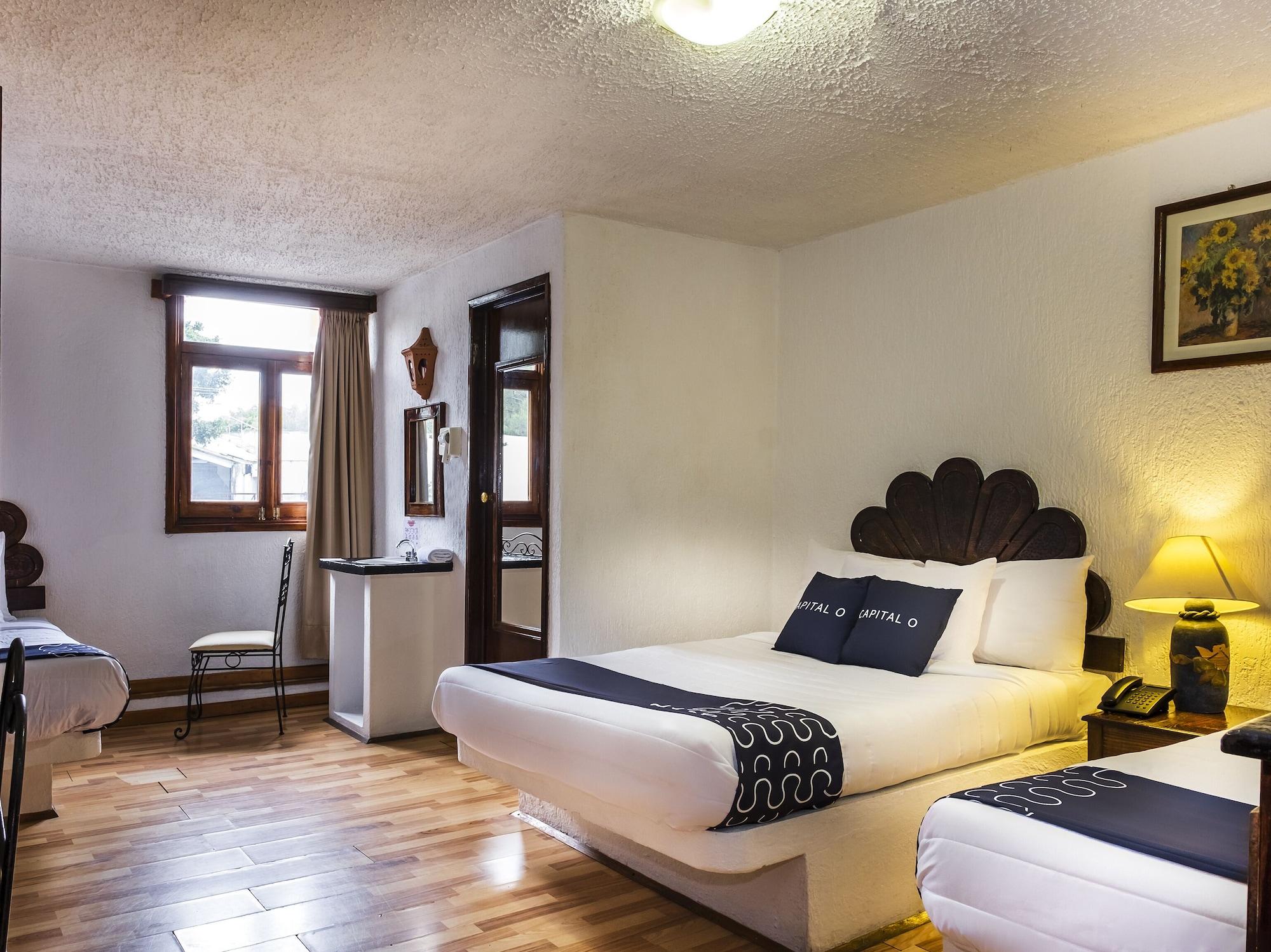 Capital O Hotel Central, ハラパ エクステリア 写真